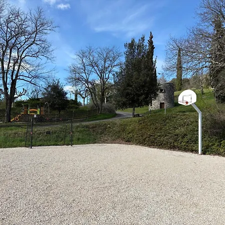 Confortable Maison Dans Village Avec Piscine A Дом отдыха