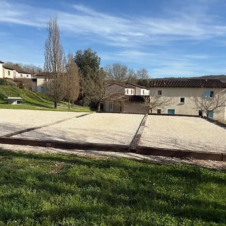 Confortable Maison Dans Village Avec Piscine A בית נופש *